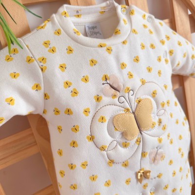 Macacão Malha Trape Zape - Borboleta e Borboletinhas - Off White e Amarelo